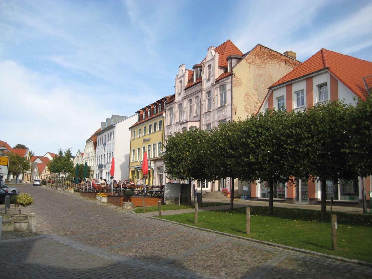 Apartment In Bergen Auf Ruegen 2835 ベルゲン・アウフ・リューゲン エクステリア 写真